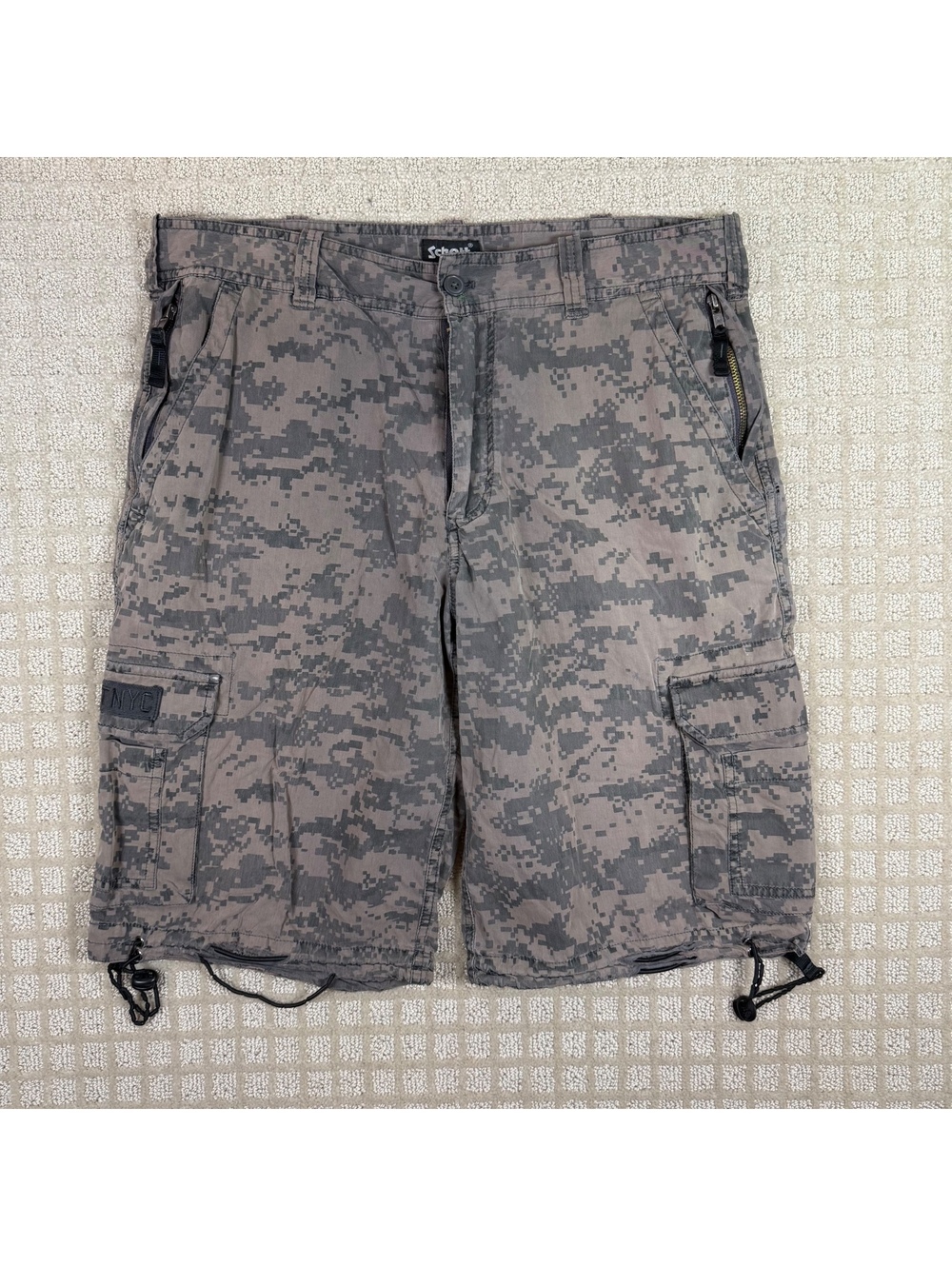 Schott NYC Digital Camo Cargo Shorts Size 32 Gray
